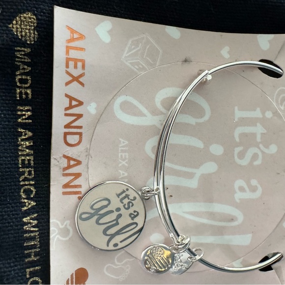 Alex and any bracelet - Picture 2 of 4